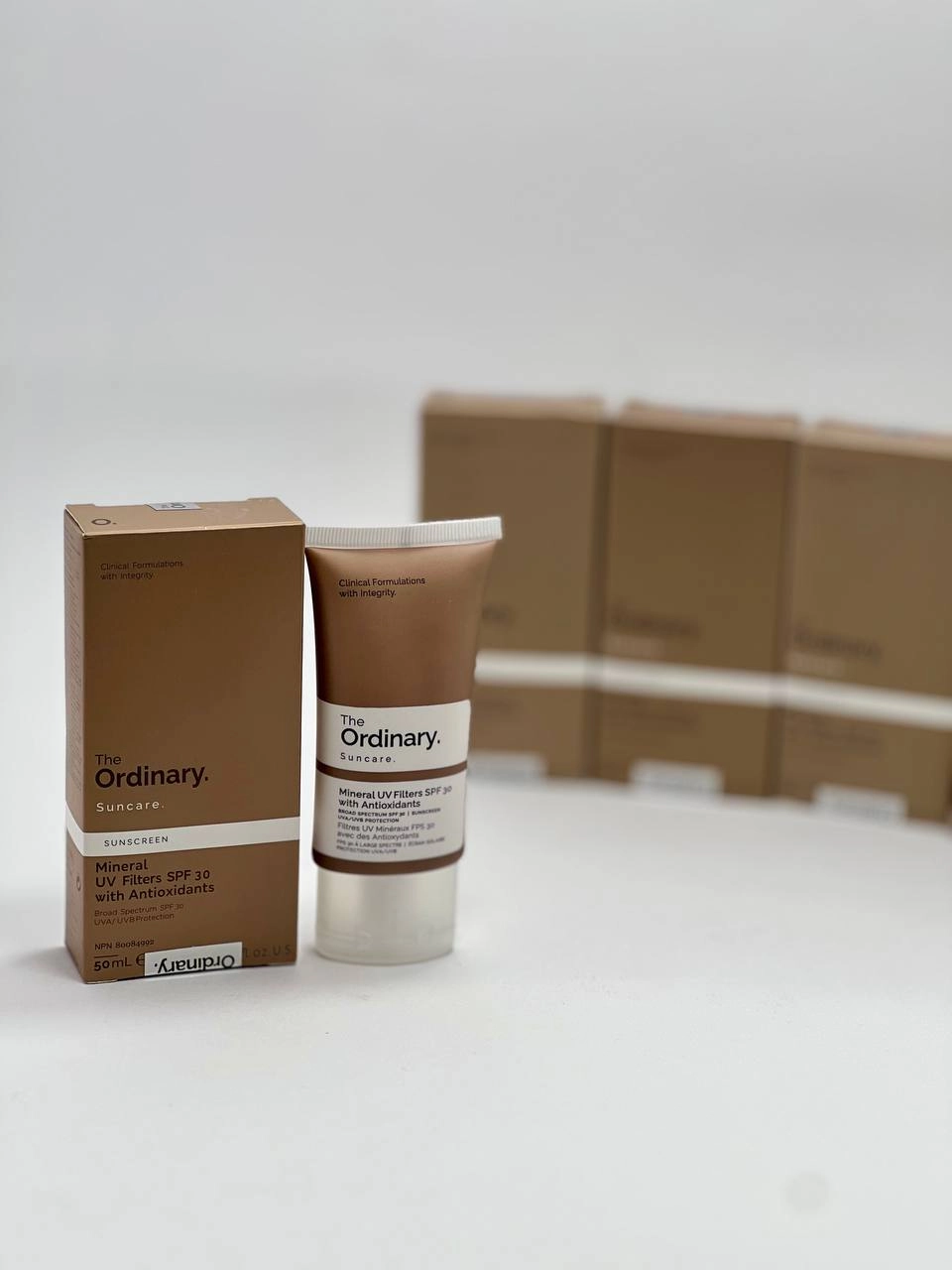 کرم ضد آفتاب اوردینری The Ordinary مدل مینرال SPF 30